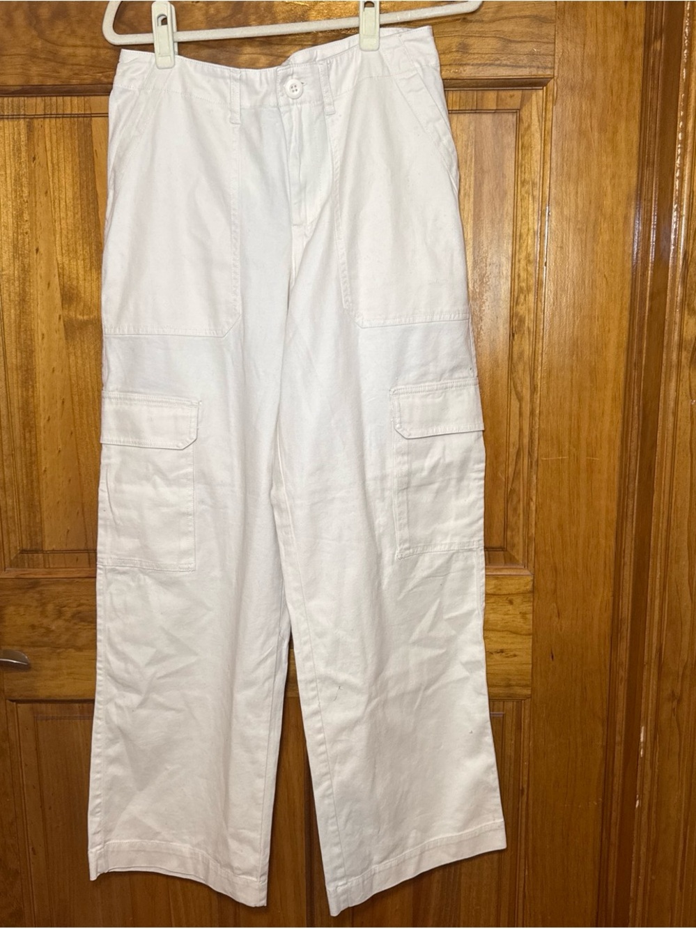 Universal Thread White Cargo Pants with Flap Pockets